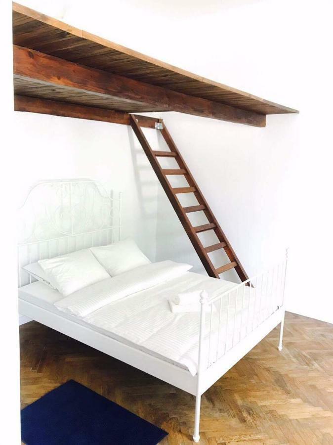 Przestrzenny Apartament W Centrum Krakowa. Екстериор снимка